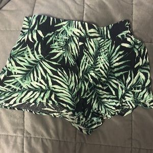 Tropical shorts